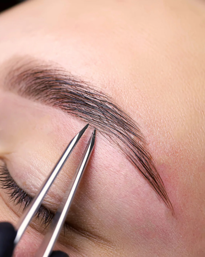 Brow Tweezing