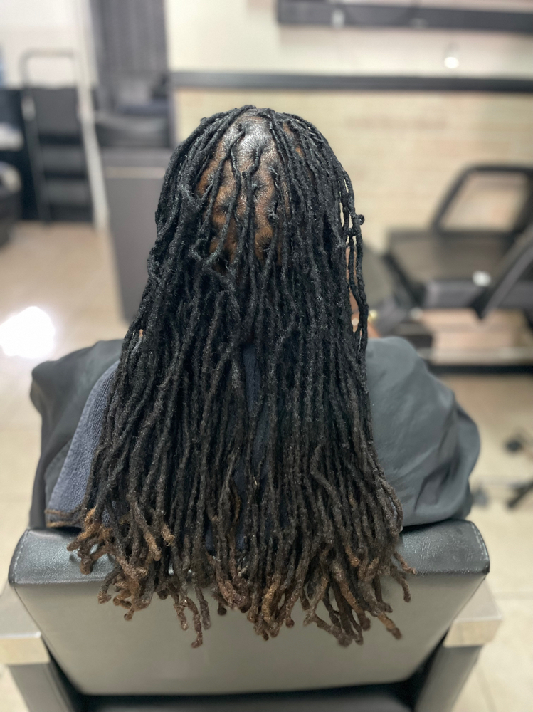 Loc Wash And Retwist (no Style)