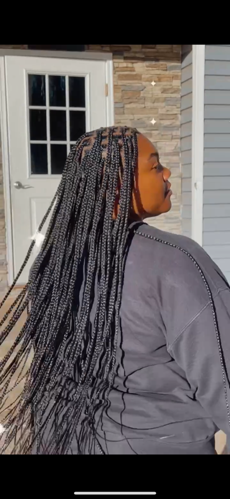 small knotless braids