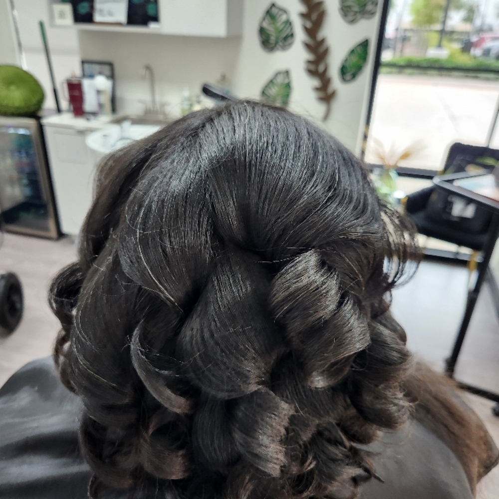 Natural Short at Salon 525 Hair Spa in Missouri City, TX