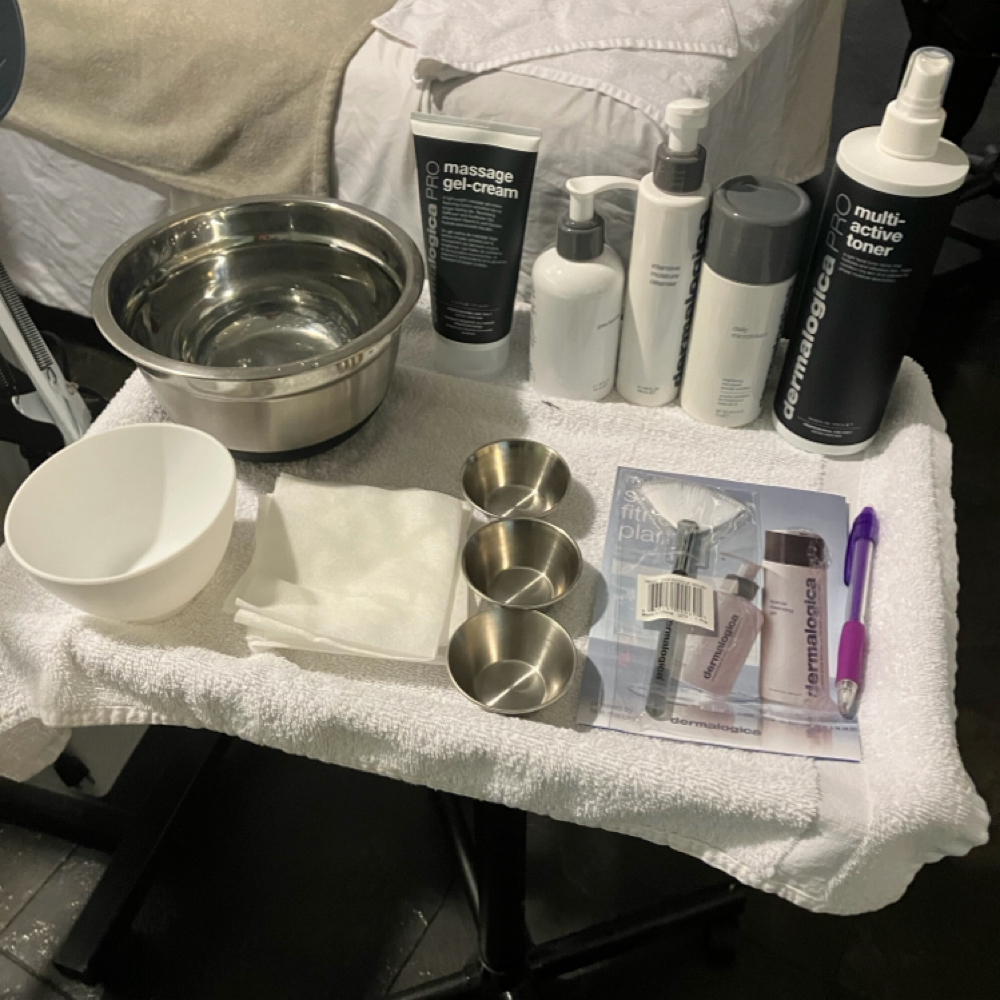 Showstopper Facial at It Girl Esthetics in Greenacres, FL
