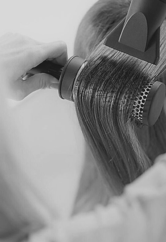 Haircut & Blowdry