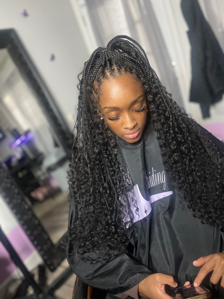 Smedium Boho Knotless(Synthetic) at Blissfully Braiding Beauty Bar in Overland Park, KS