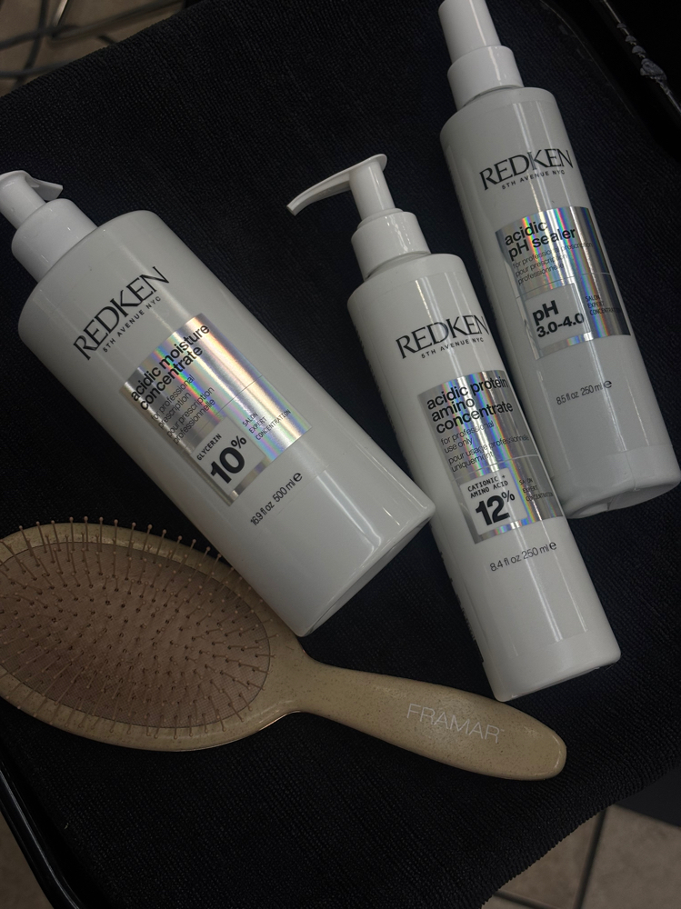 Moisture/protein Treatment at Monixhair in Brea, CA