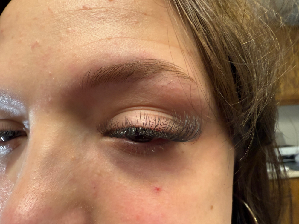 Individual Lashes Extensions