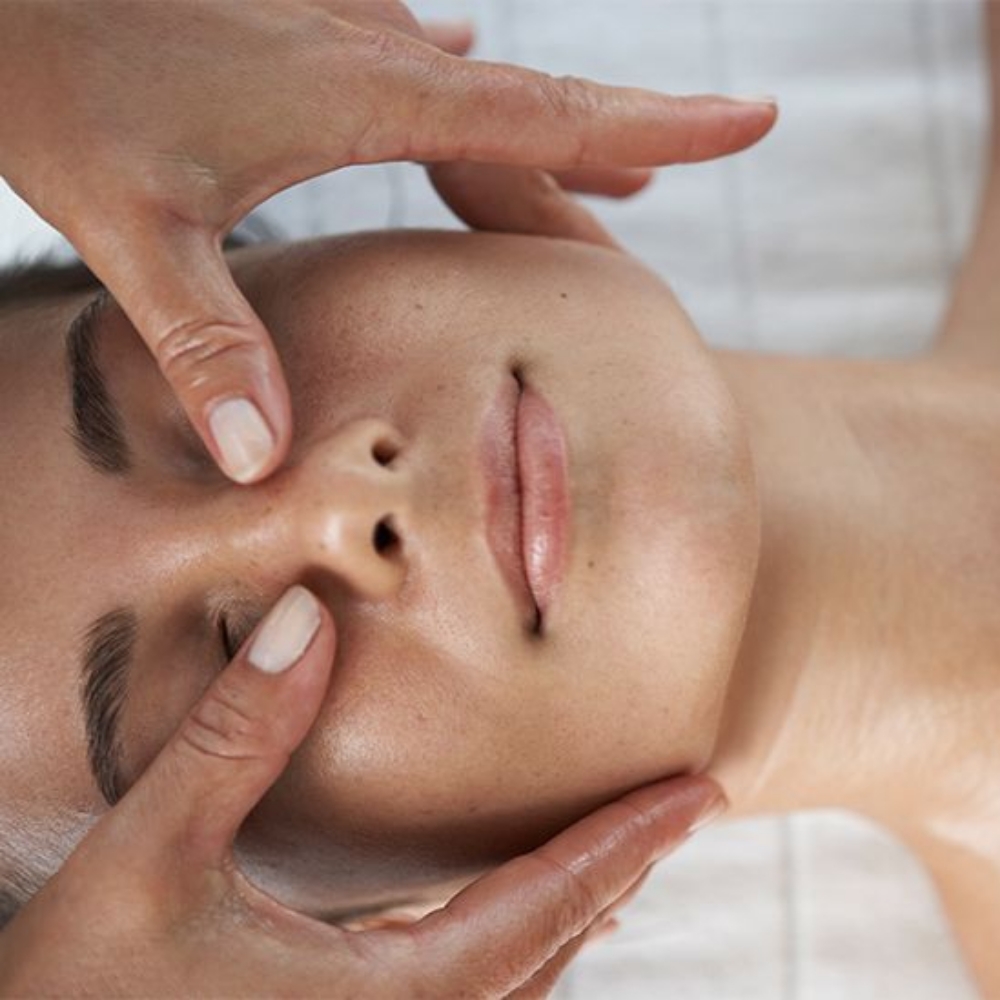 Face Manual Lymphatic Drainage at Serenity & Rose Salon and Spa LLC in Dayton, OH