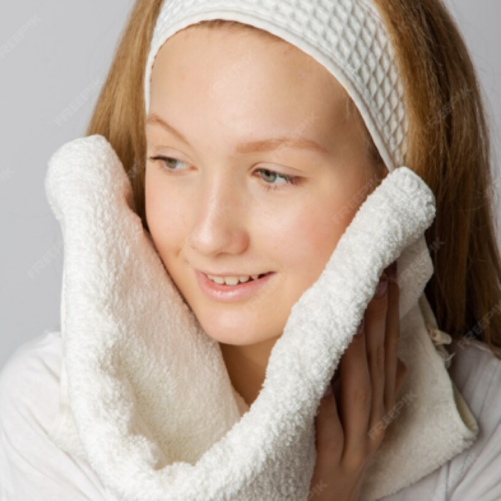 Teen Hydrating Facial at APMU MED SPA | Atlanta Aesthetics & Permanent Makeup in Marietta, GA