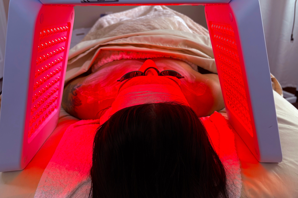LED Face Light Therapy (ADD-ON)
