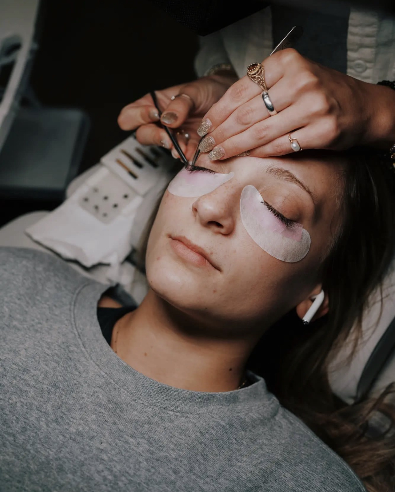 Full Set of Eyelash Extensions
