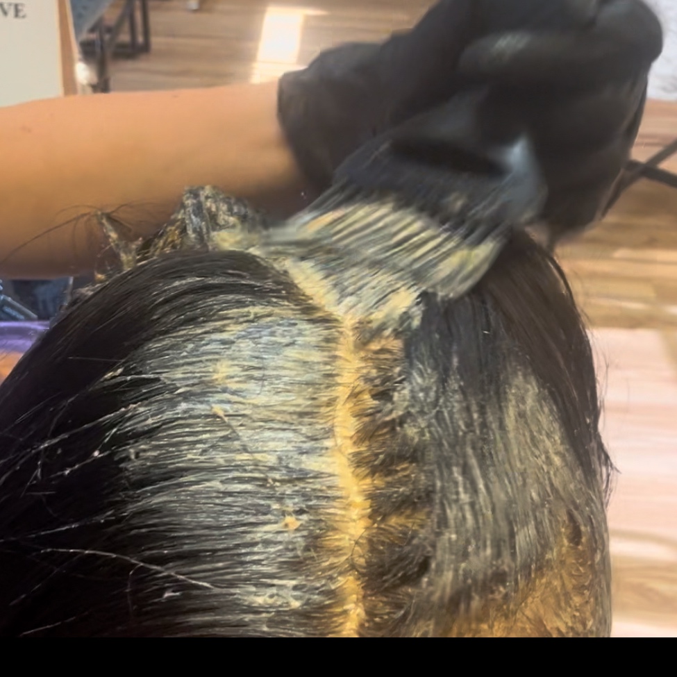 Root touch up at Wicked Cuts x Color in san antonio, TX