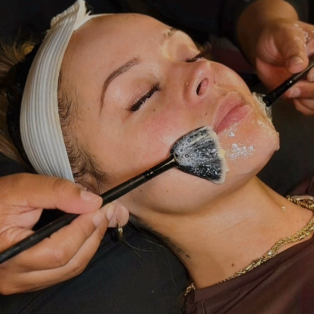 Glow Getter Facial at The Beauty Mark in Crest Hill, IL