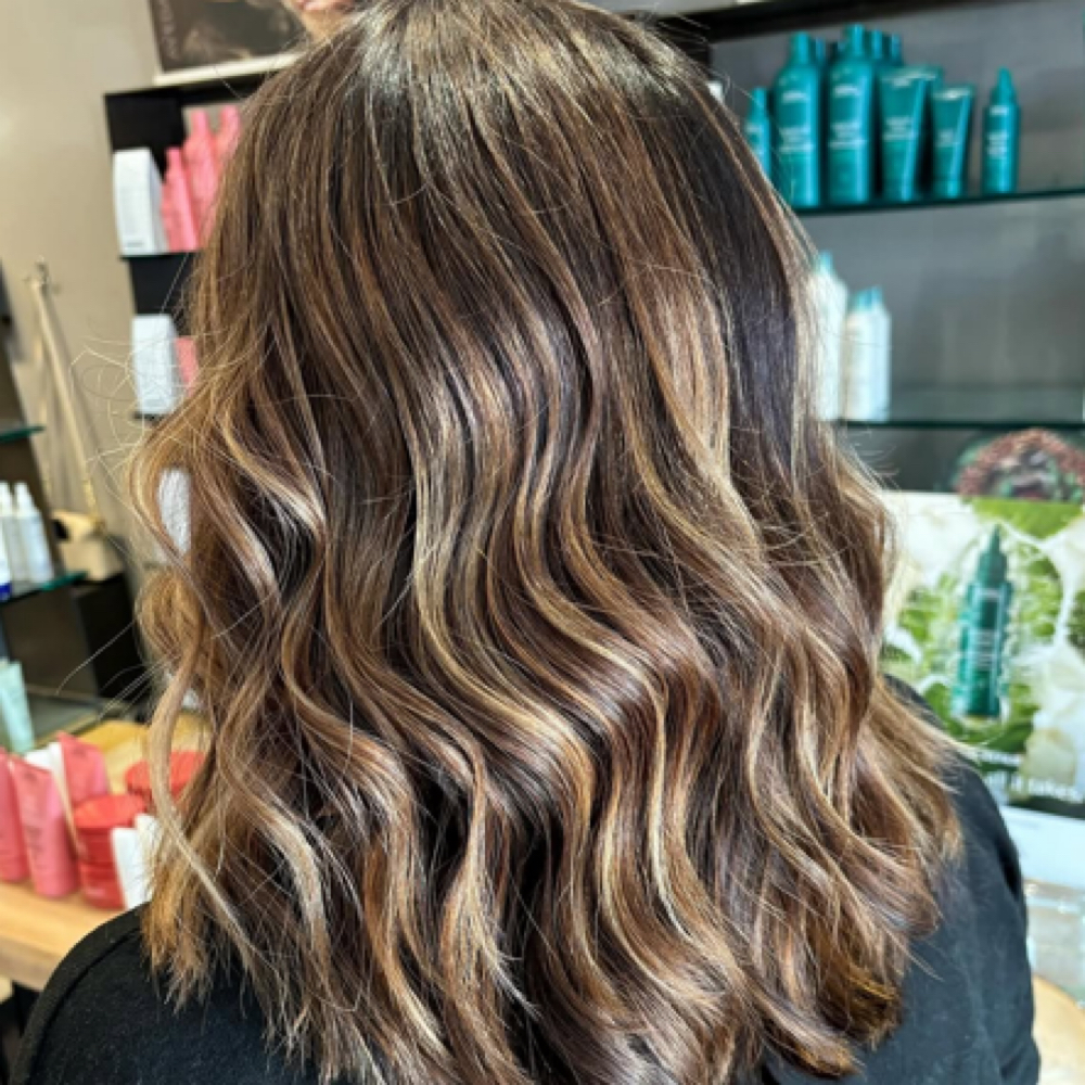 Glossing/ Toner Sevice at Denisha Aka Dee in Louisville, KY