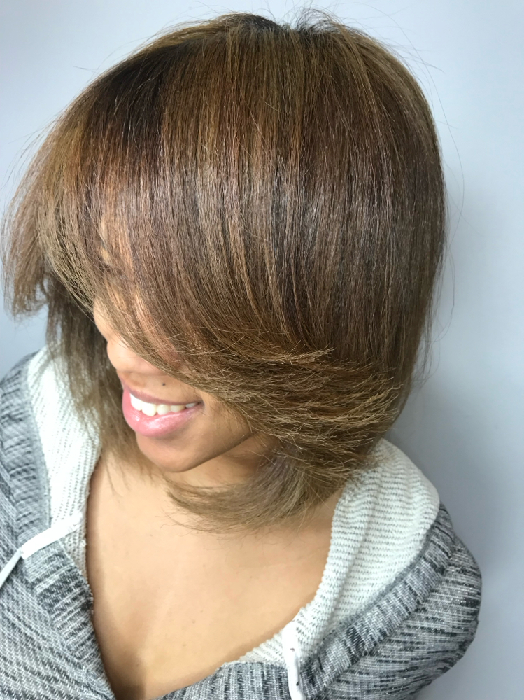 Classic Blowout W/ Haircut