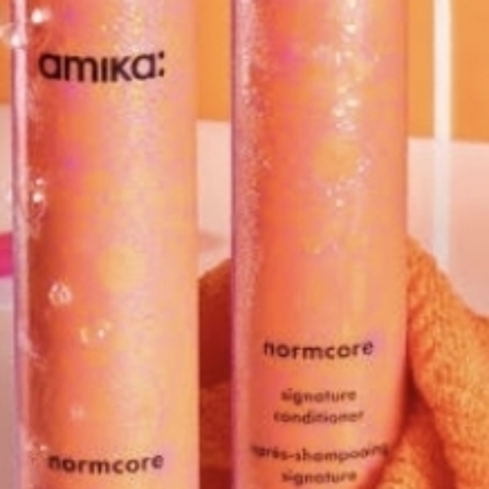 SHAMPOO & STLYE at Empire Stylez Beauty & Barber Shop in Cookeville, TN