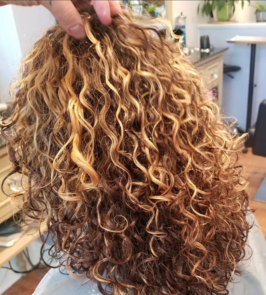 Surface Awaken Scalp Detox