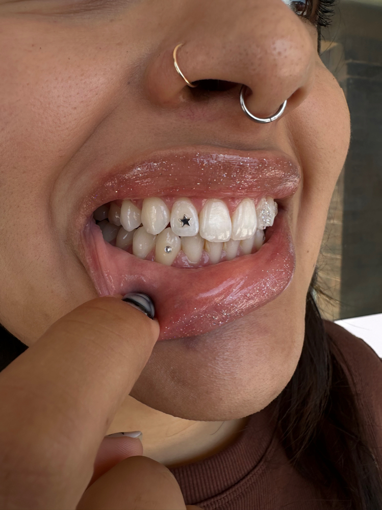 White Gold Charm Tooth Gem