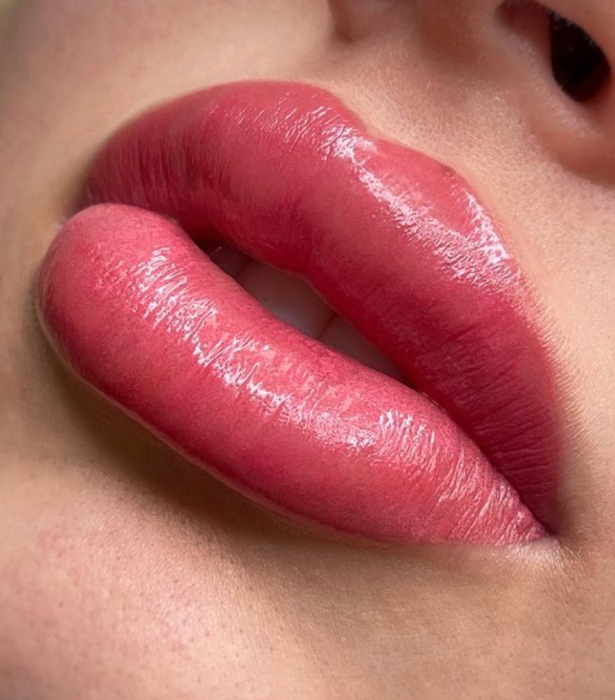 Lip Blushing