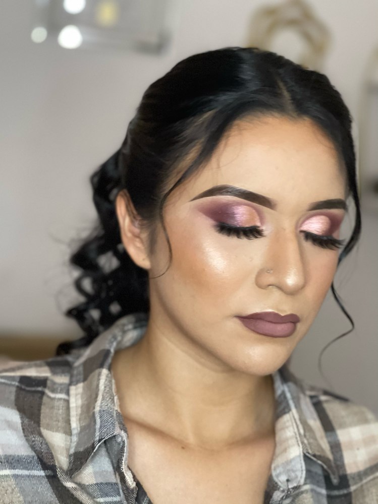 GLAM QUEEN