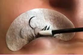 Eyelash extensions removal