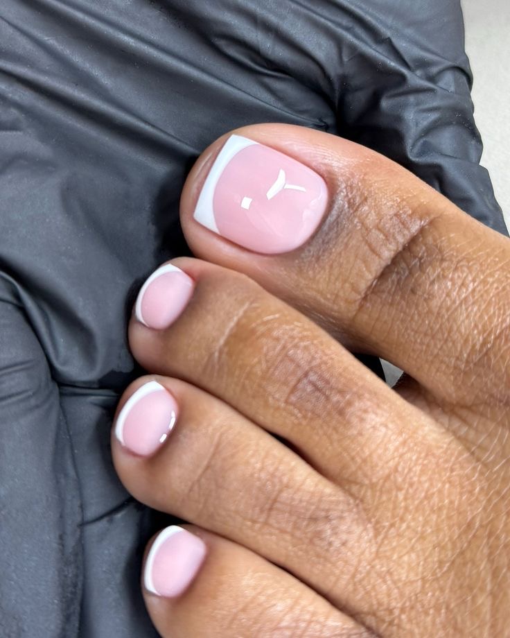 Polygel extension (big toe)