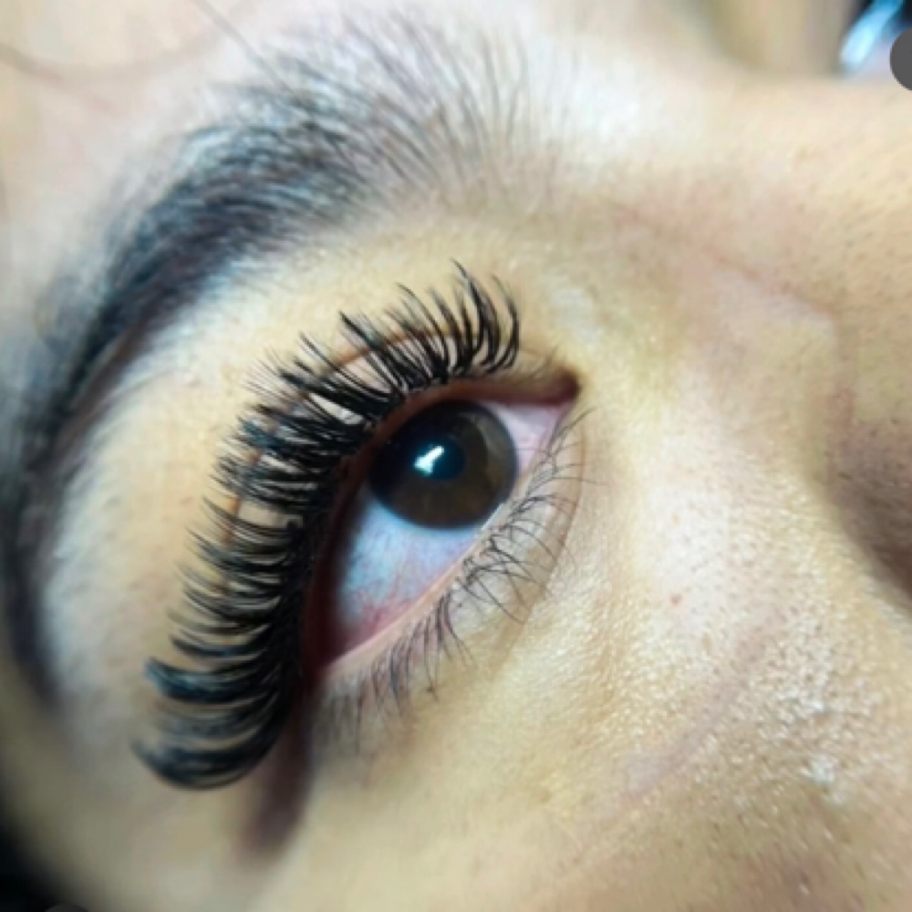 Classic/Wet Set at Lush Lashes Studio in Sherwood, AR