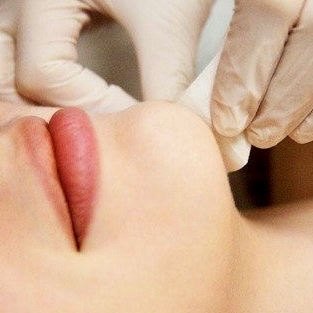 CHIN [Wax or Thread]