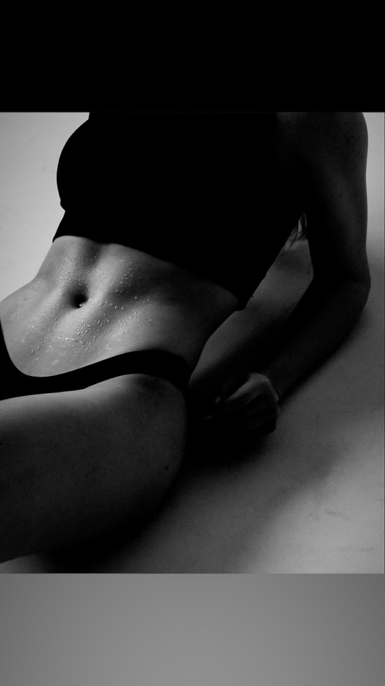 Bikini Line Wax (Women Only)