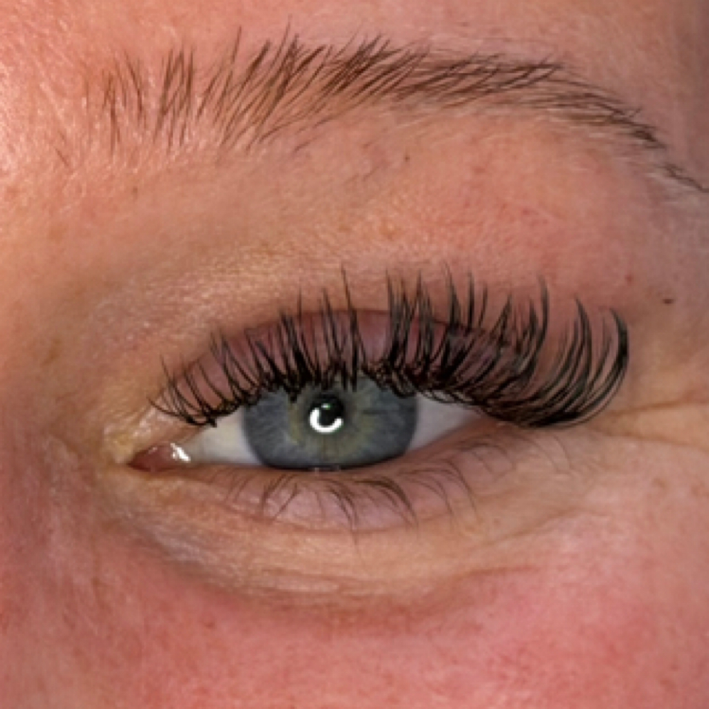 "Wet look" full set at Hollys Beauty Lounge in Mission, KS