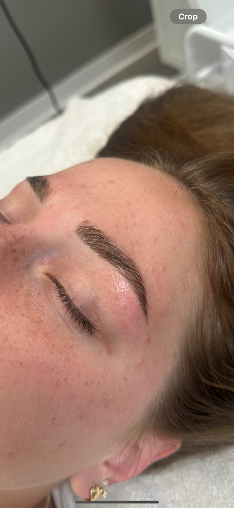 Brow Lamination & Tint