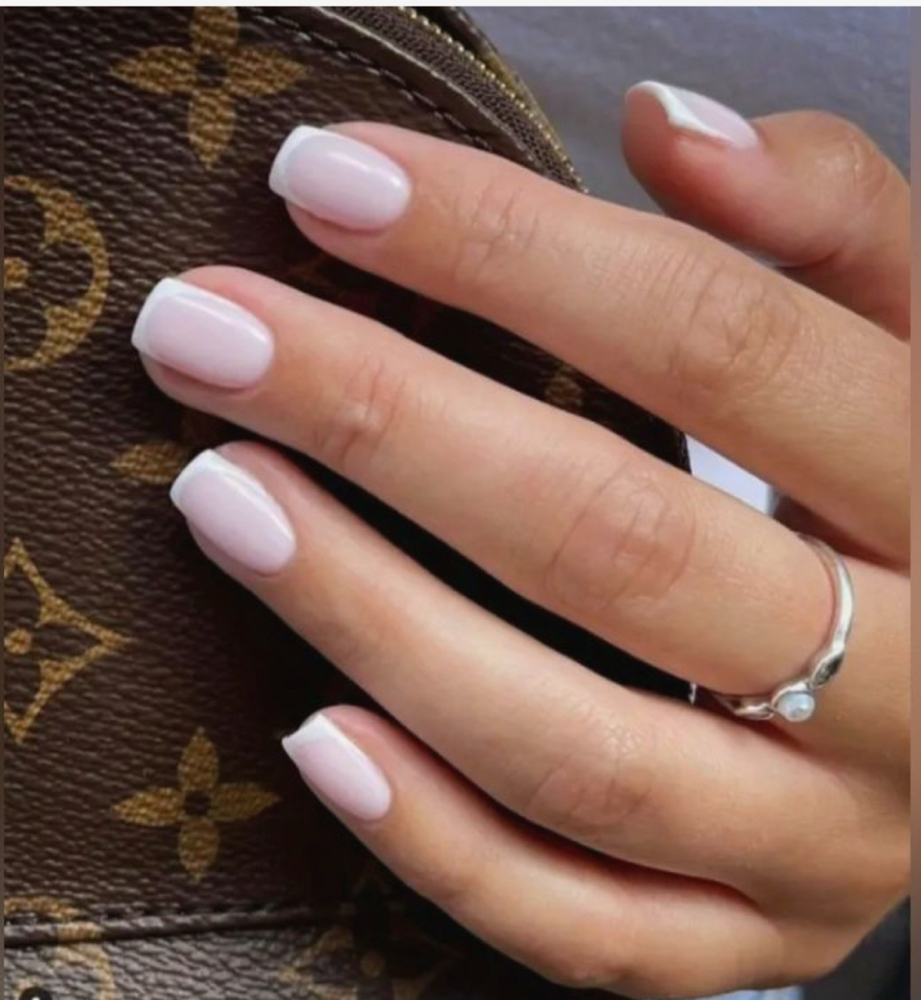 French Manicure