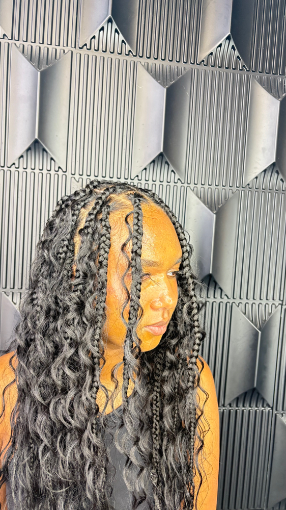 Medium Goddess Knotless Braids