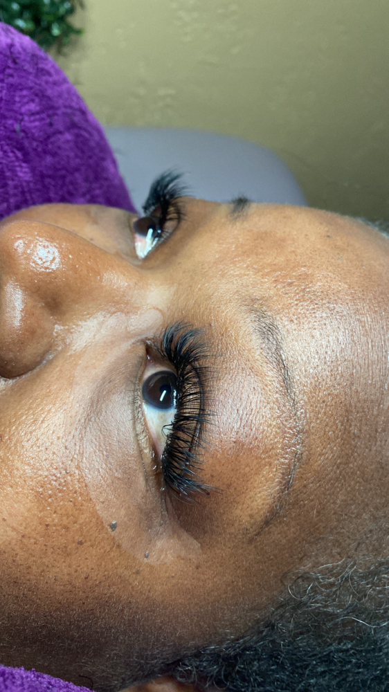 Hybrid Set Special (Summer) at Le Papillon Beauty Co. in Beaumont, TX