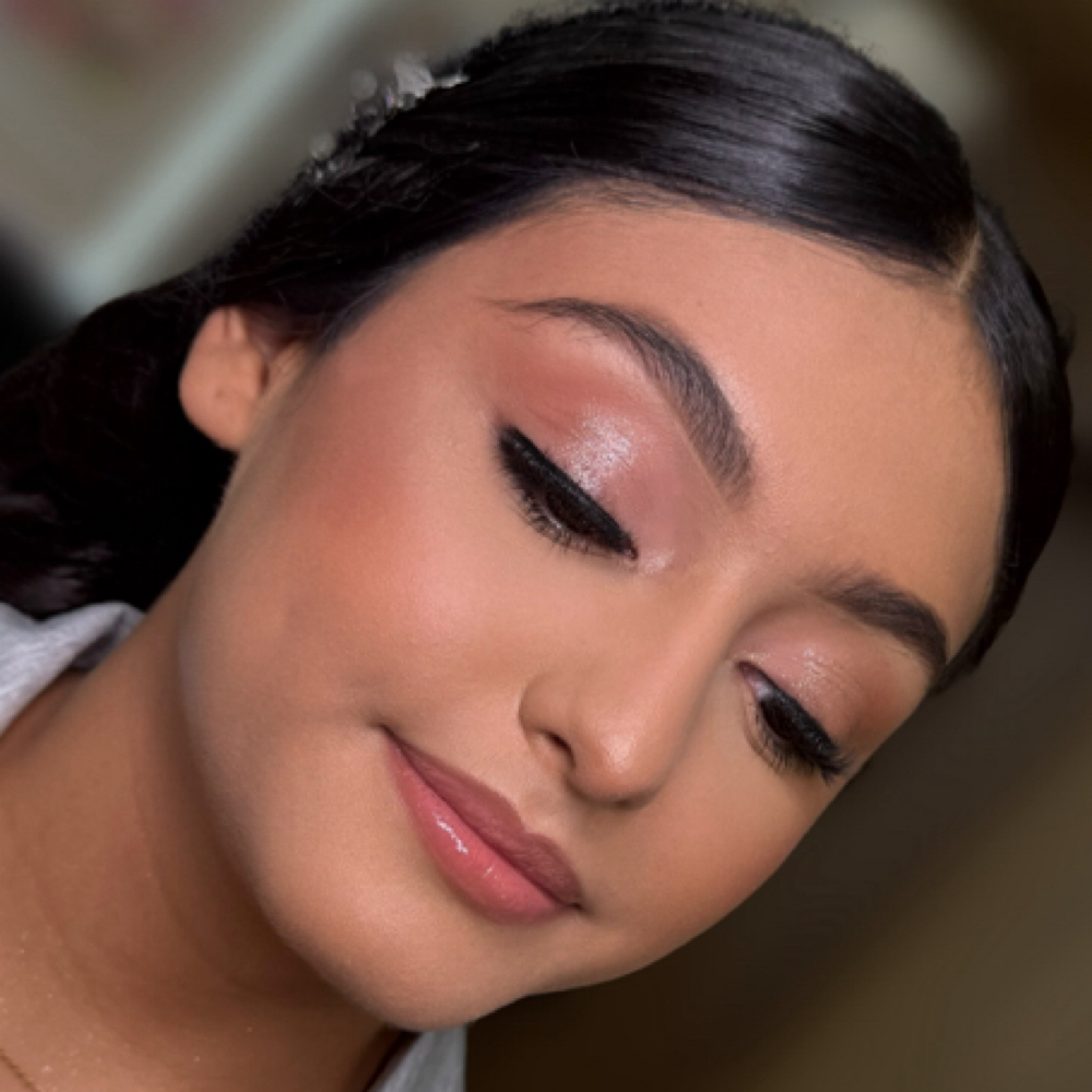 XV MAQUILLAJE at D Beauty Bar in McAllen, TX