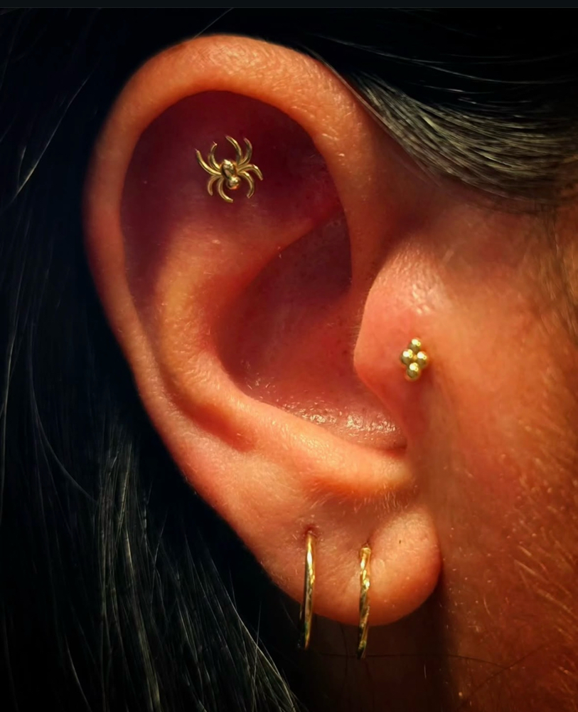 Flat Cartilage Piercing