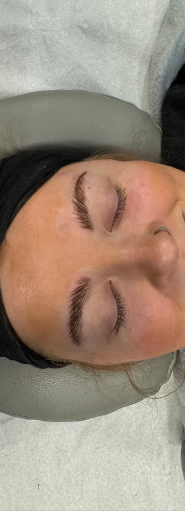 Brow Tinting