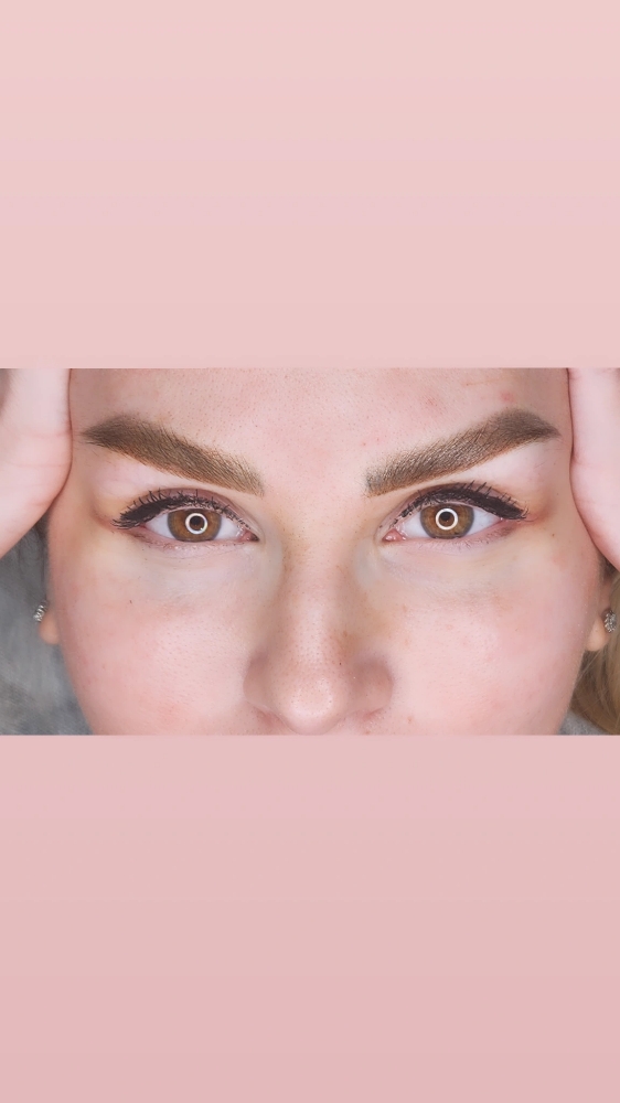 Eyebrows Yearly Touch Up