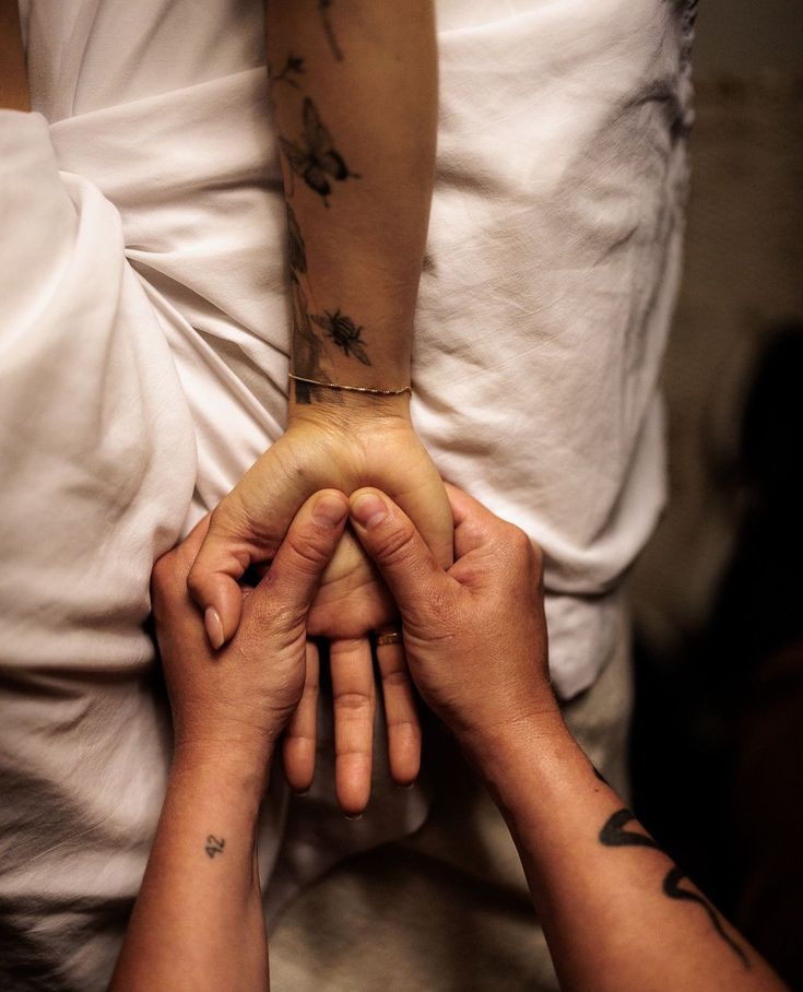 Aromatherapy Hand Massage