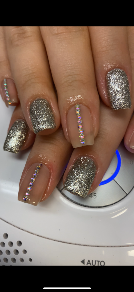 GLITTER NAIL ($2/per Nail)