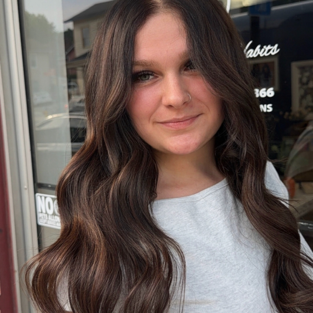 LOWLIGHT at HIGH MAINTENANCE HABITS SALON + LOUNGE in Aurora, IN