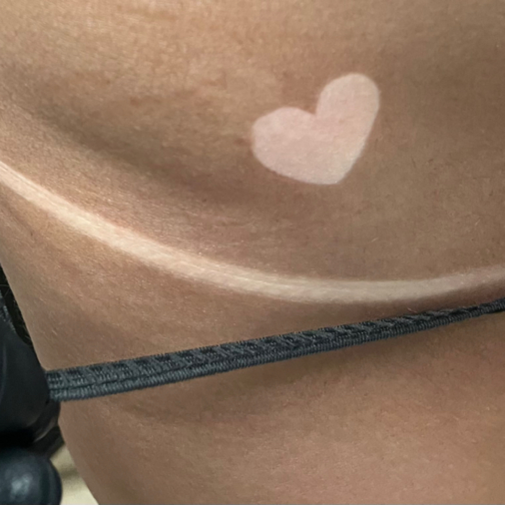 Student Custom Spray Tan at Cape Glow House in Mashpee, MA