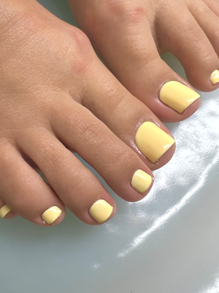 Russian Pedicure w/ Gel Polish