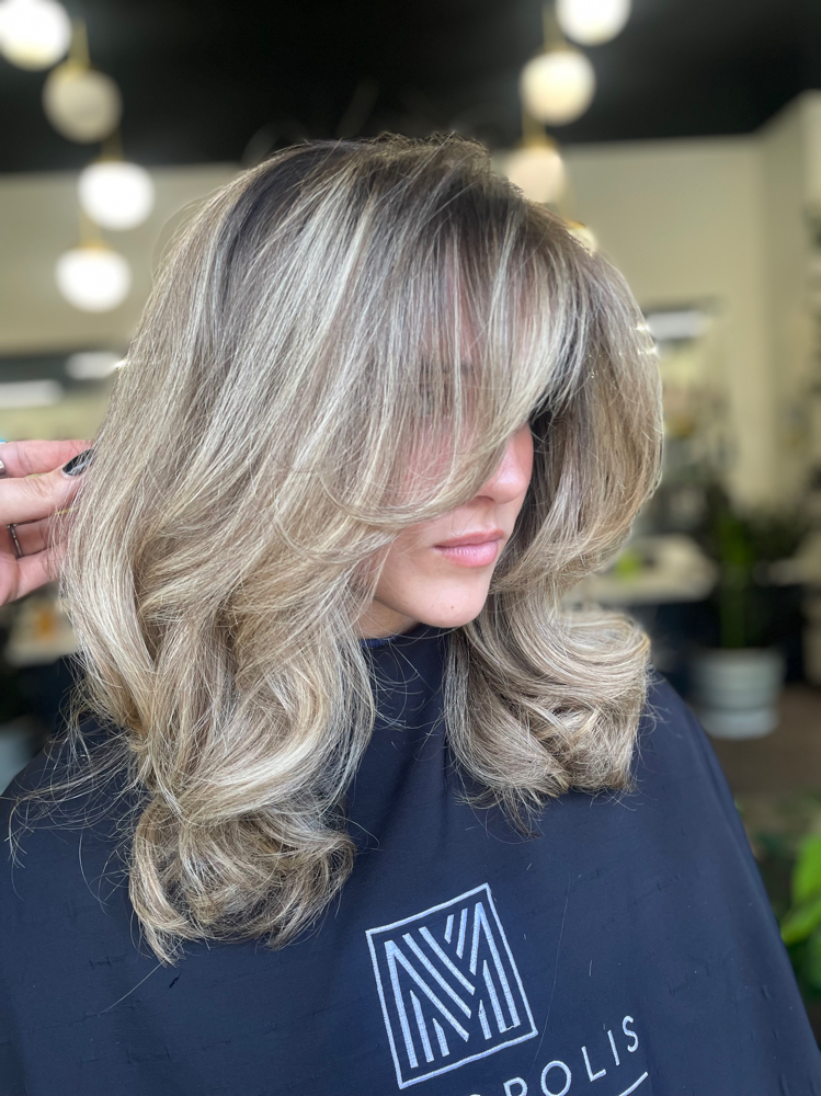 Shampoo Haircut blowdry