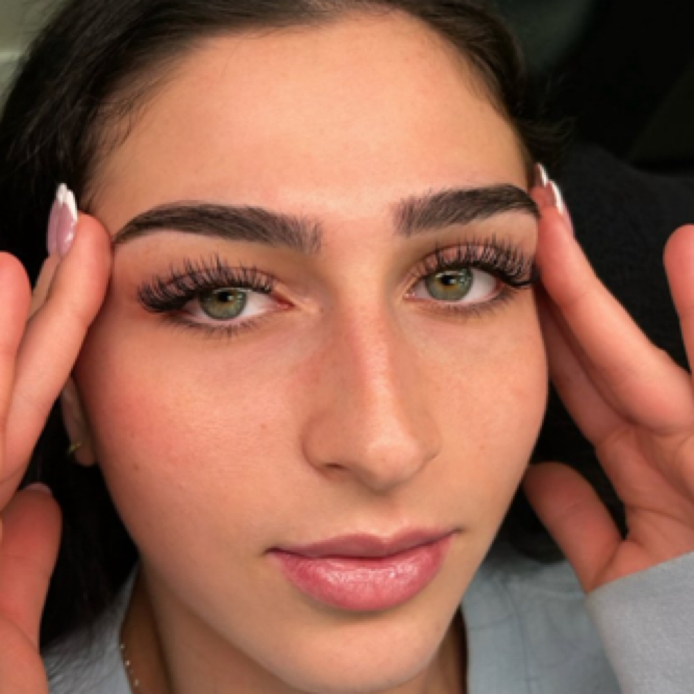 Lash Extensions - FULL SET at Vibe Lash & Brow Company in Shrewsbury, NJ
