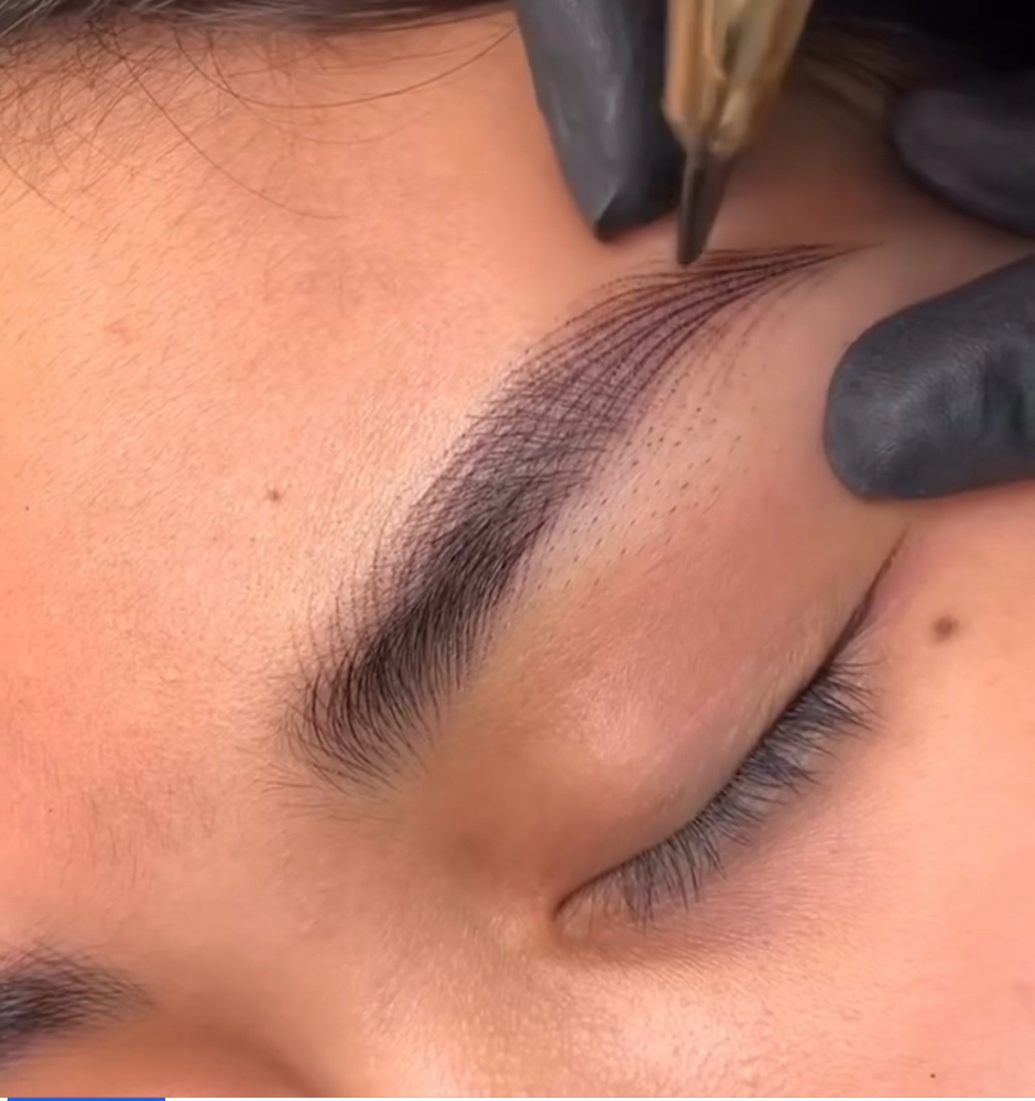 Nano Hairstroke Brows