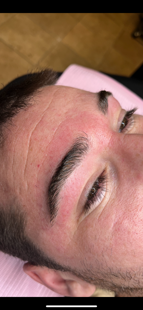 Barber’s Brow Trim & Wax