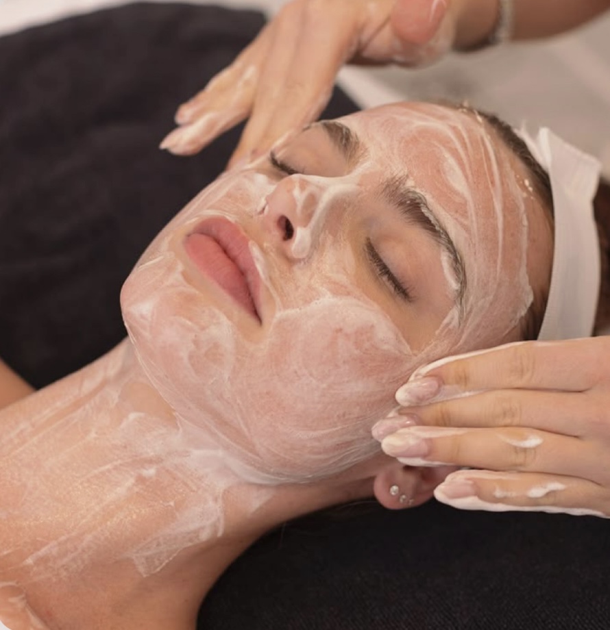Deep Facial Cleaning