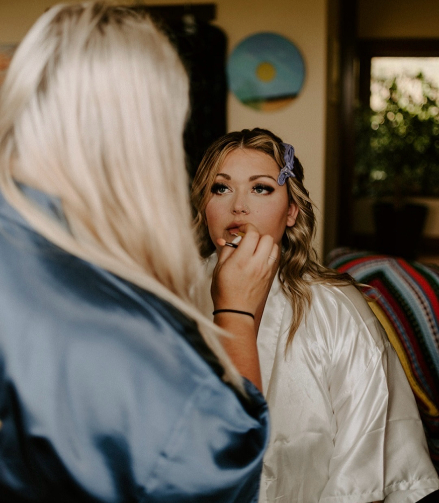 MAKEUP