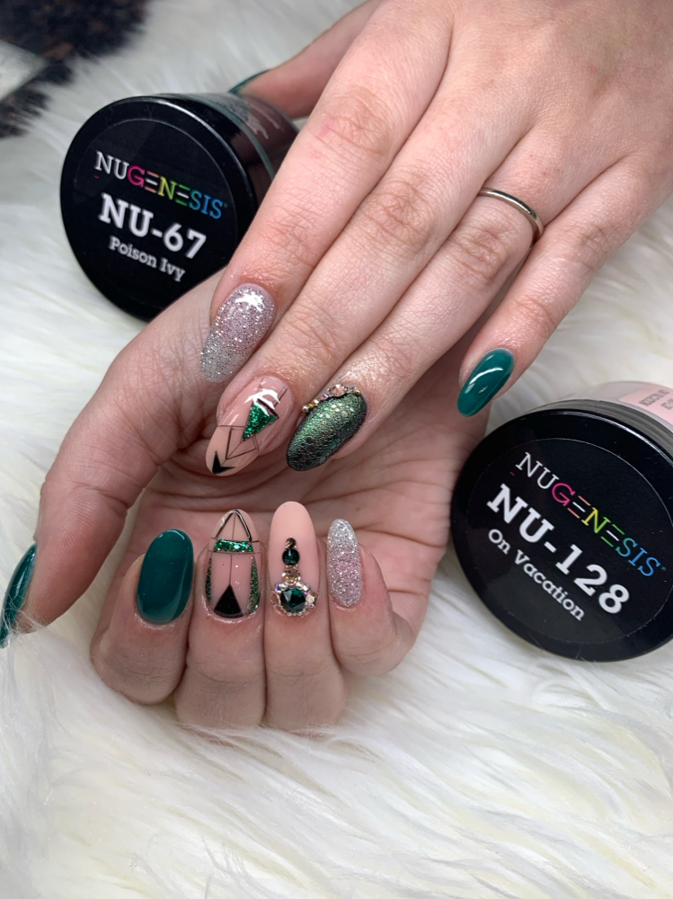 Dip Manicure
