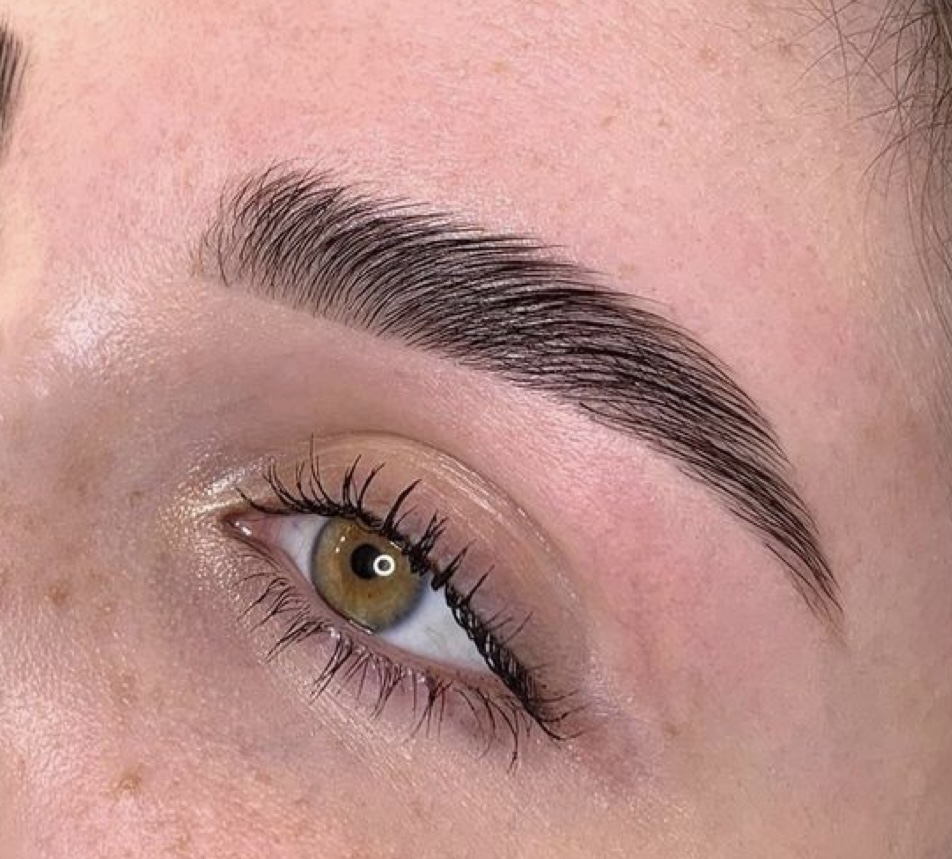 Brow Lamination With Tint