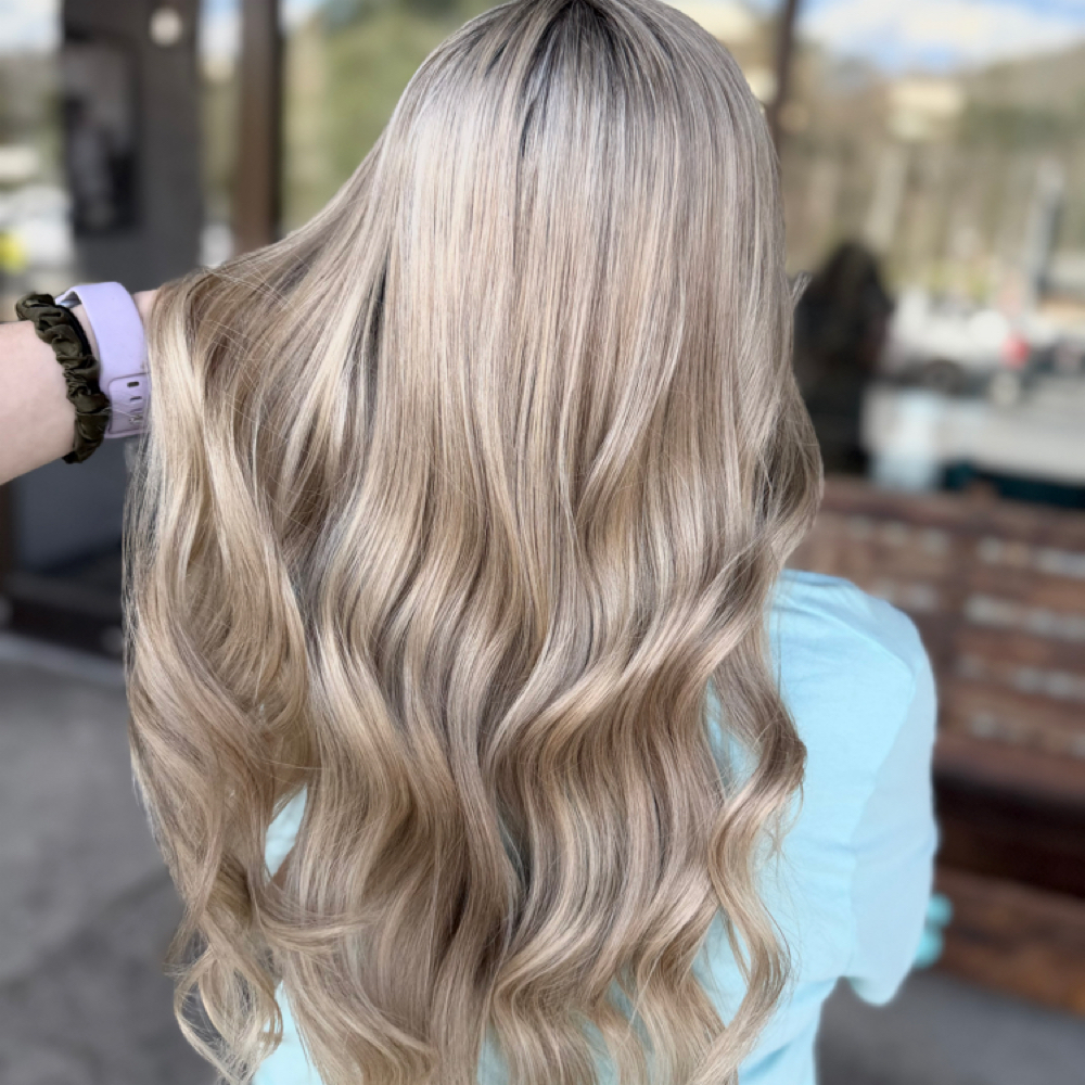 heavy highlights at beauty by katlyn in pikeville, KY